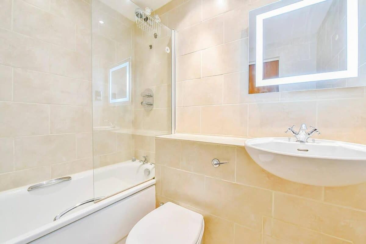 West End & Theatre-land 2 Beds & 2 Baths Appartamento *